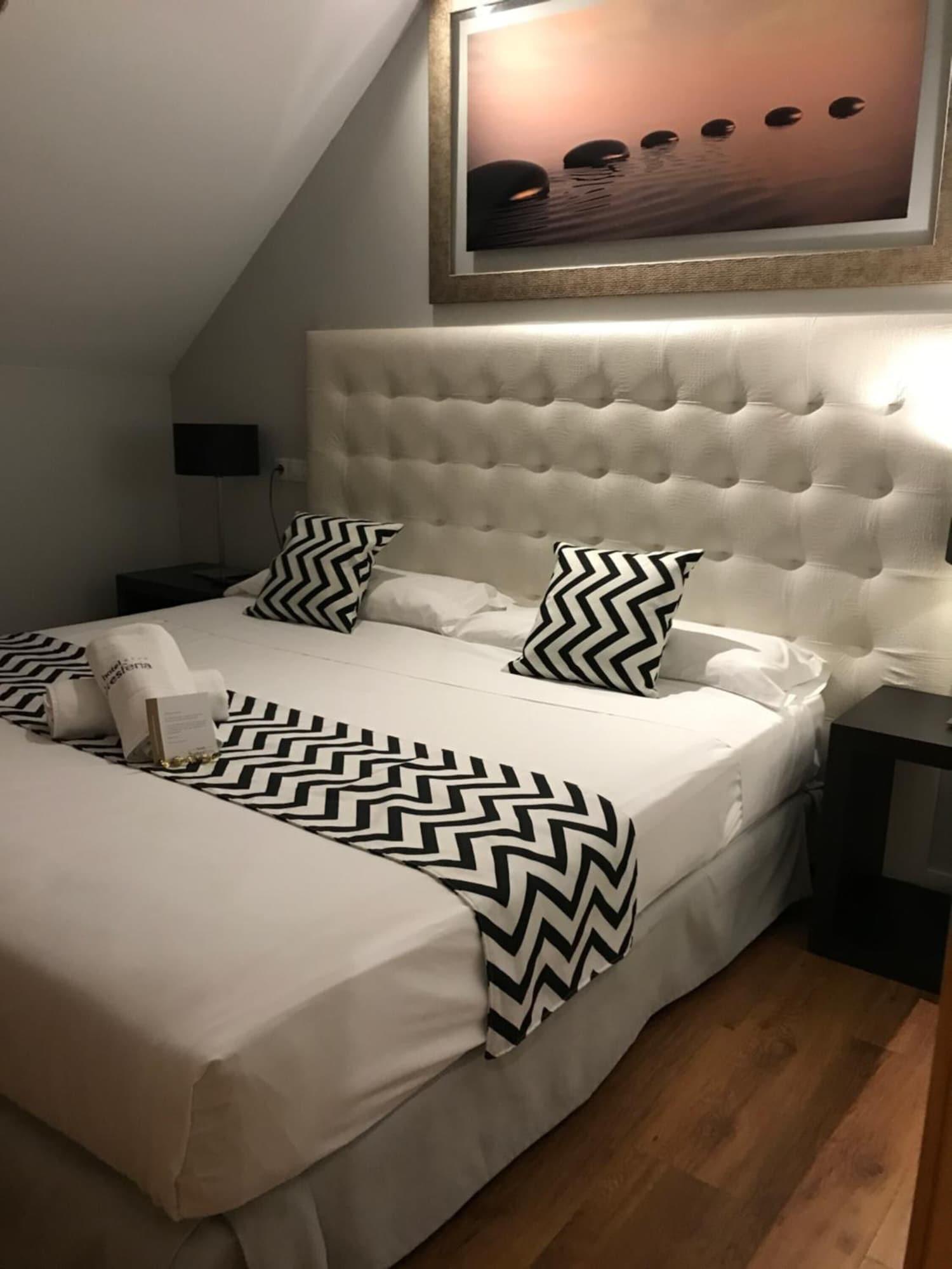 Hotel Suites Feria De Madrid Exterior foto