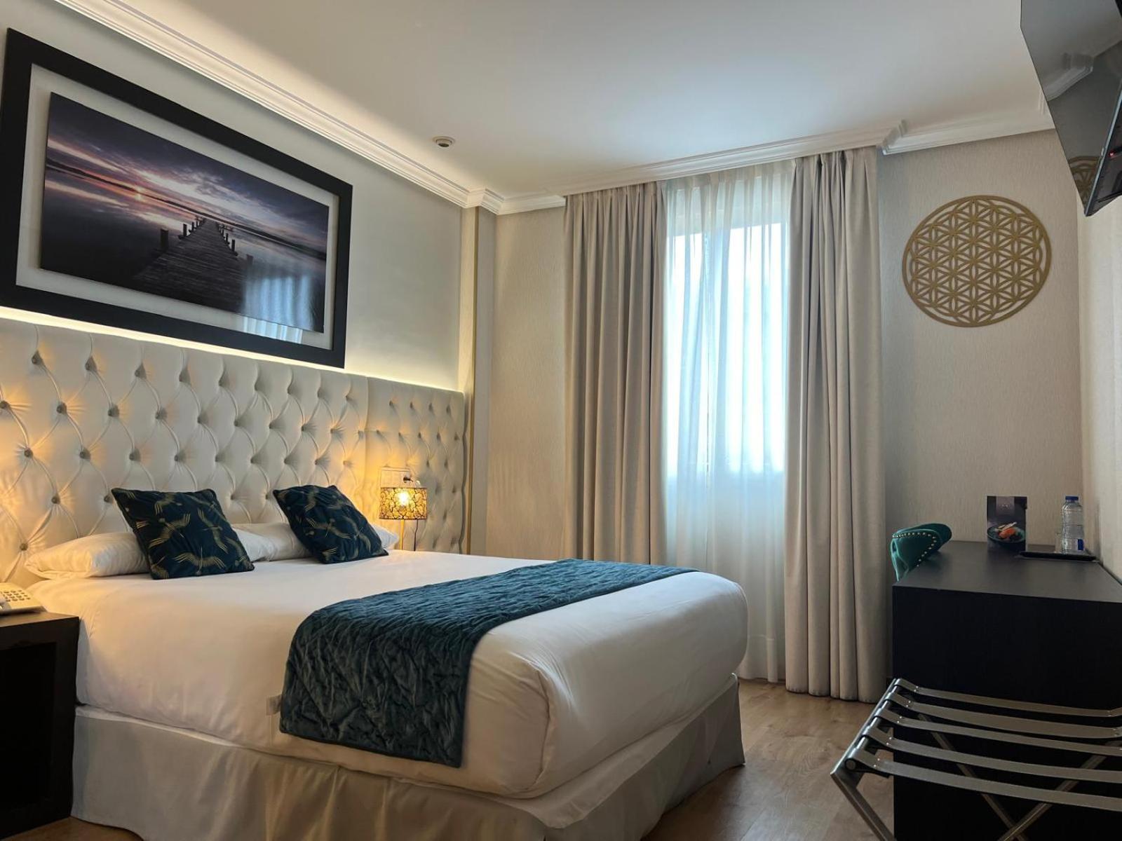Hotel Suites Feria De Madrid Exterior foto